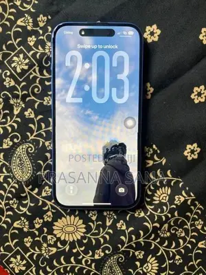 Apple iPhone 16 (Used)