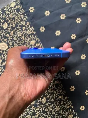 Apple iPhone 16 (Used)