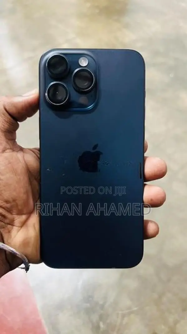 Apple iPhone 15 Pro Max Titanium (Used)