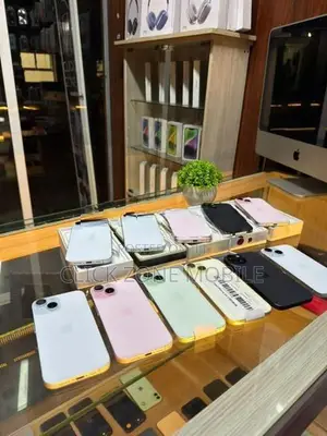 Apple iPhone 15 128GB (Used)
