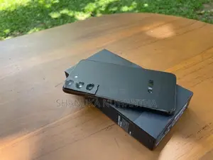 Samsung Galaxy S22 (Used)