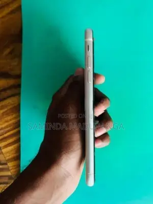 Apple iPhone 11 (Used)