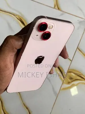 Apple iPhone 13 (Used)