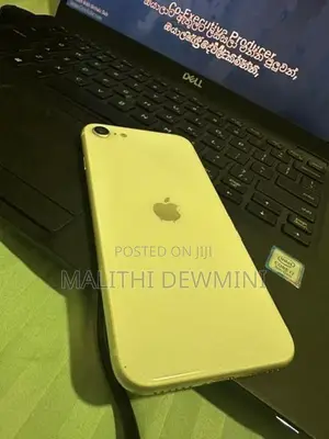 Apple iPhone SE 2 128GB (Used)