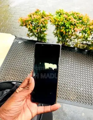 Sony Xperia 1 II (Used)