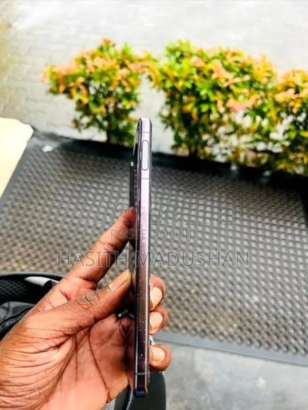 Sony Xperia 1 II (Used)