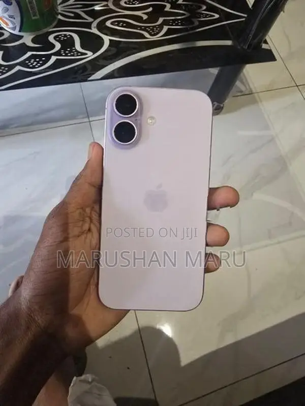 Apple iPhone 17 (Used)