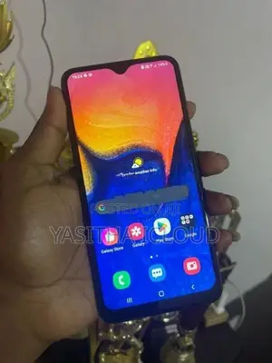 Samsung Galaxy A10 32GB (Used)