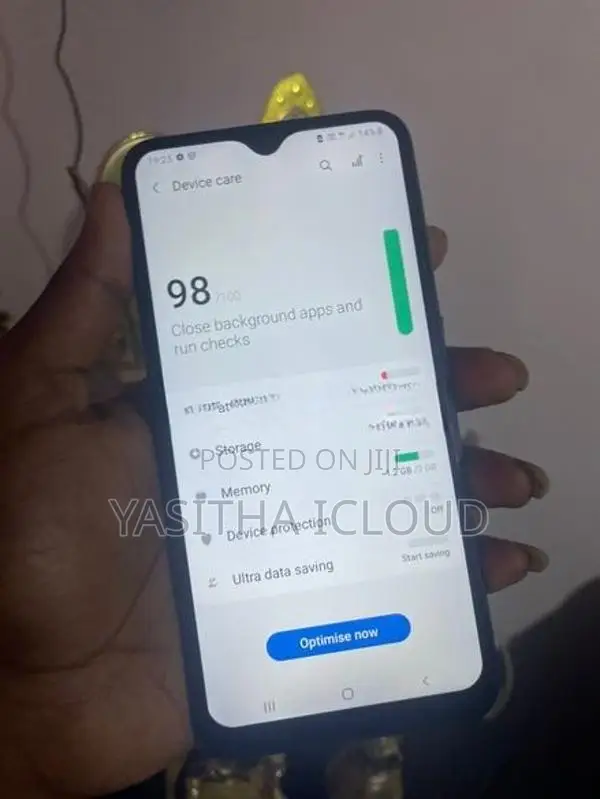 Samsung Galaxy A10 32GB (Used)