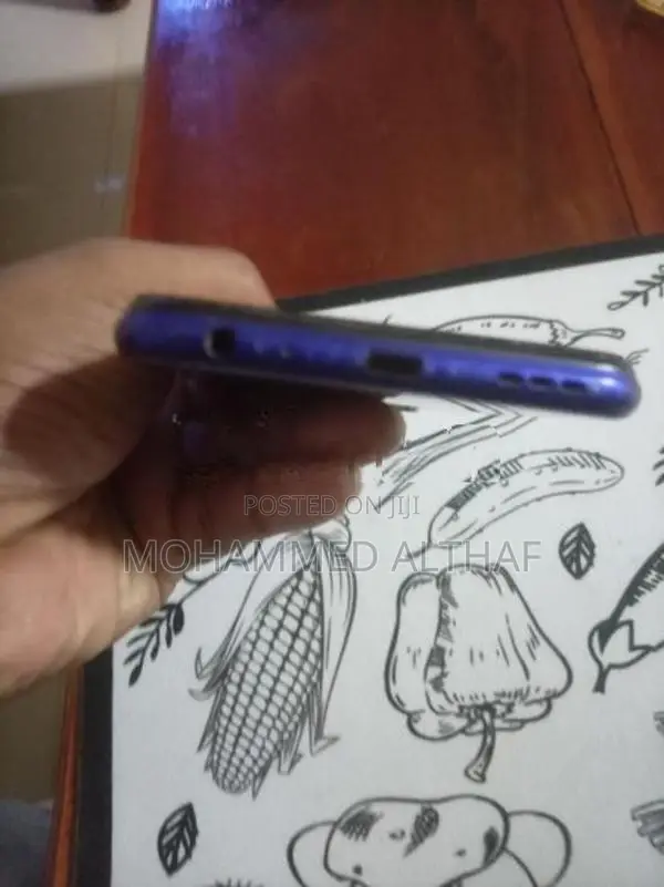 Vivo V20 (Used)