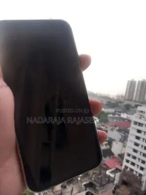 Apple iPhone 11 (Used)