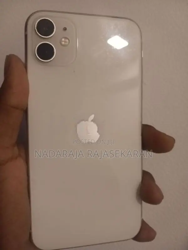Apple iPhone 11 (Used)