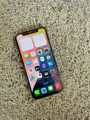 Apple iPhone XS (Used)