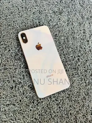 Apple iPhone XS (Used)