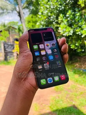 Apple iPhone XS (Used)