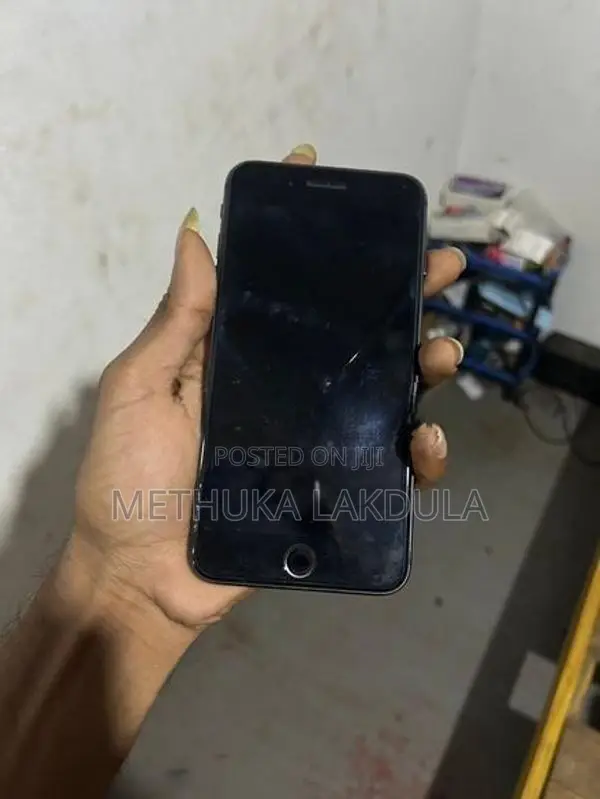 Apple iPhone 8 Plus 64GB (Used)