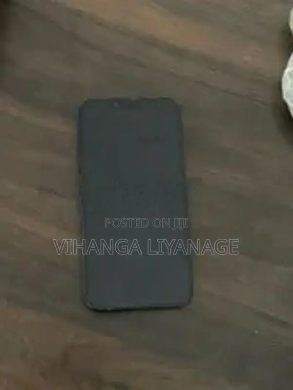 Apple iPhone 13 (Used)