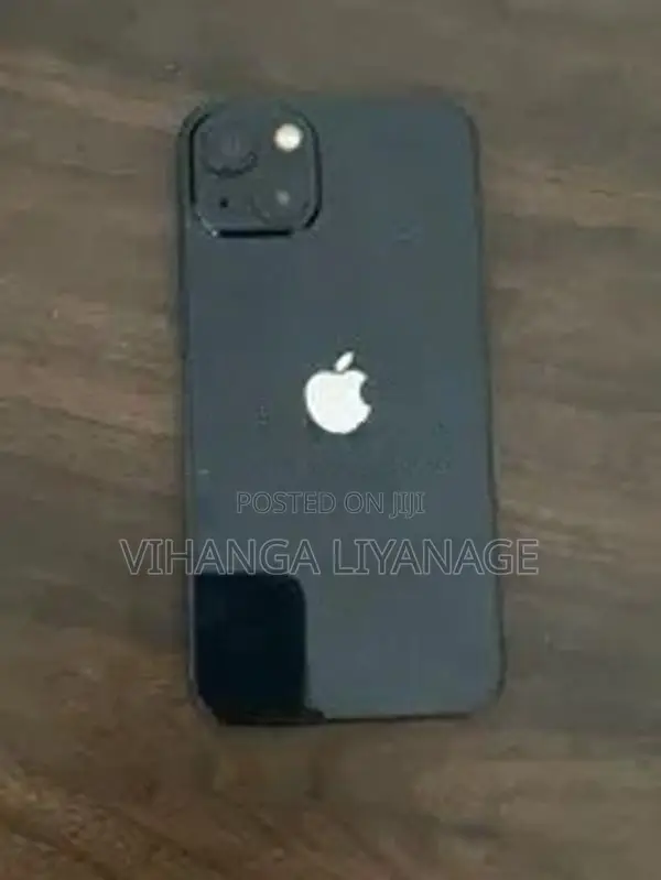 Apple iPhone 13 (Used)