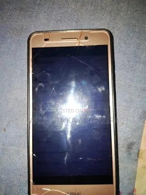 Huawei Y6 (Used)