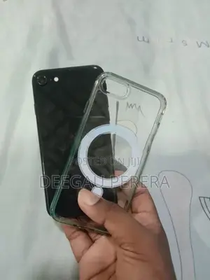 Apple iPhone SE (Used)