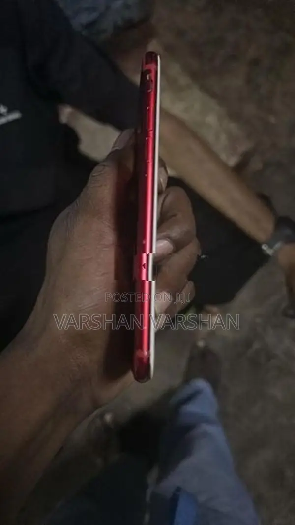 Apple iPhone 7 (Used)