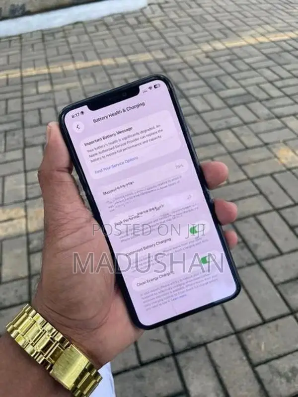 Apple iPhone 11 Pro Max (Refurbished)