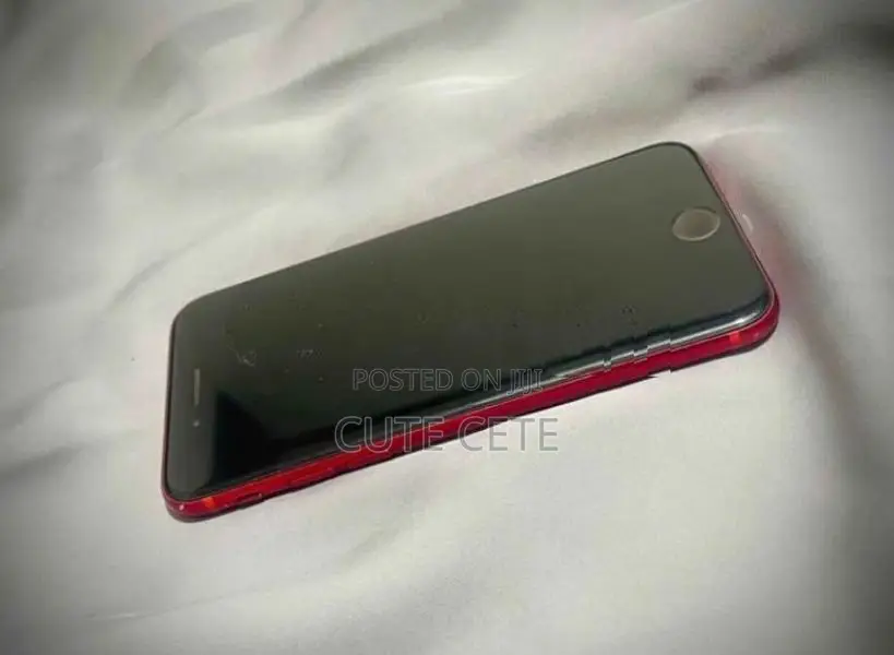 Apple iPhone SE 2 (Used)
