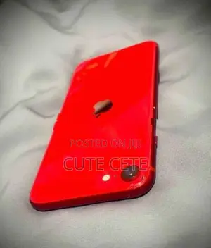 Apple iPhone SE 2 (Used)