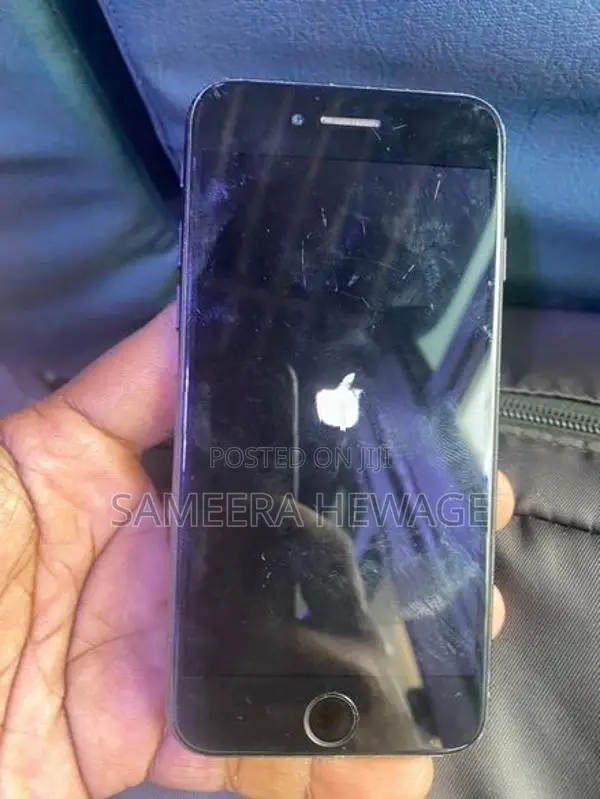 Apple iPhone 7 (Used)