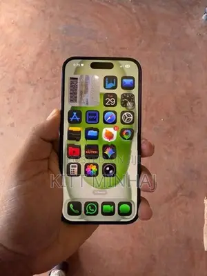 Apple iPhone 15 128GB (Used)
