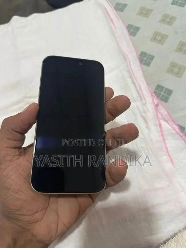 Apple iPhone 15 Pro (Used)