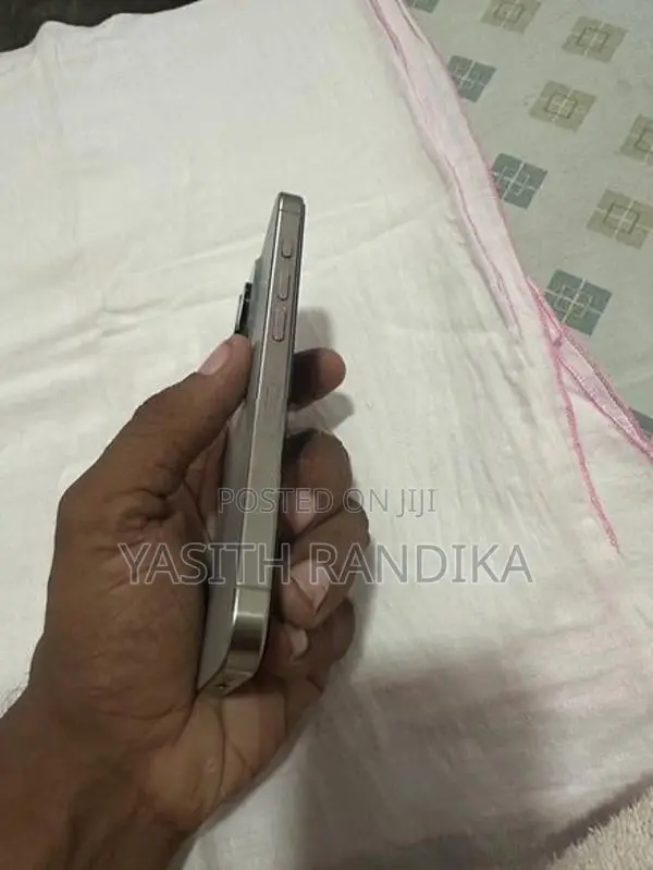 Apple iPhone 15 Pro (Used)