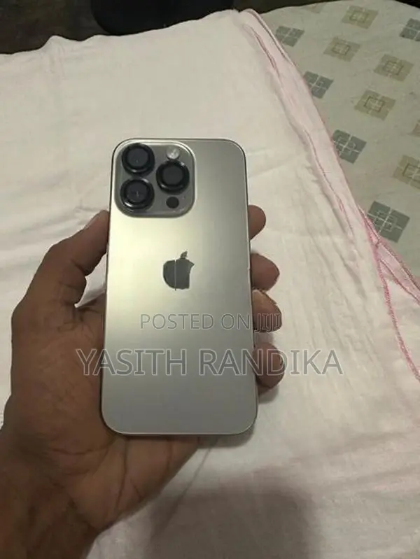 Apple iPhone 15 Pro (Used)