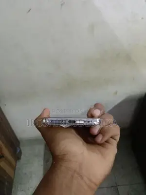 Samsung Galaxy S22 (Used)