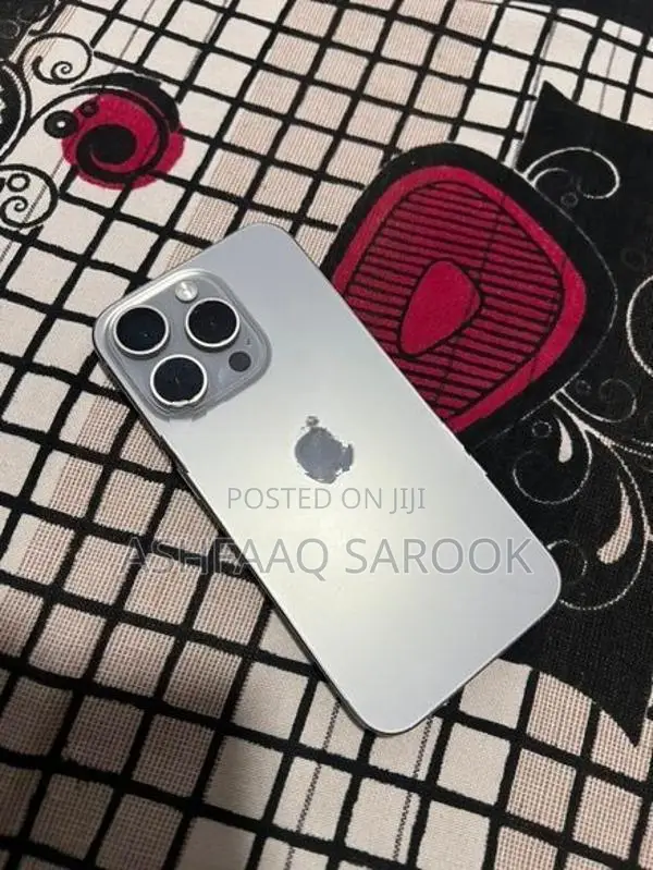 Apple iPhone 15 Pro 128GB (Used)