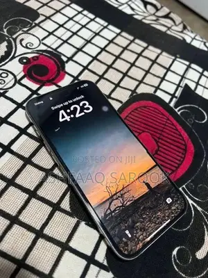 Apple iPhone 15 Pro 128GB (Used)