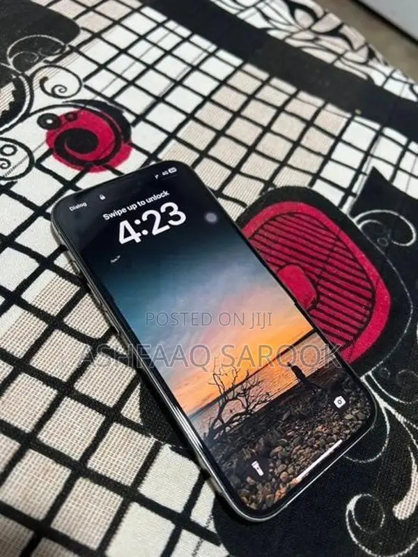 Apple iPhone 15 Pro 128GB (Used)