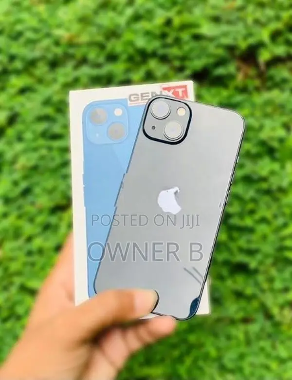 Apple iPhone 13 (Used)