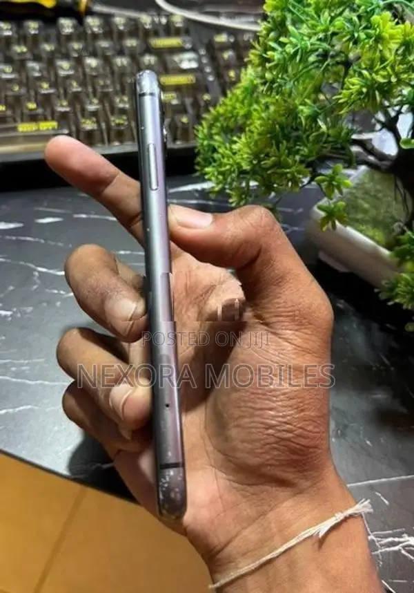 Apple iPhone 11 256GB (Used)