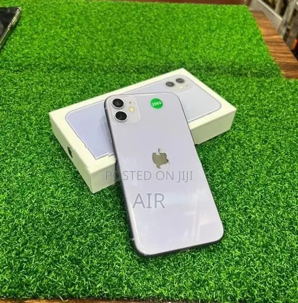 Apple iPhone 11 256GB (Used)