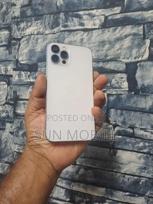 Apple iPhone 12 Pro (Used)