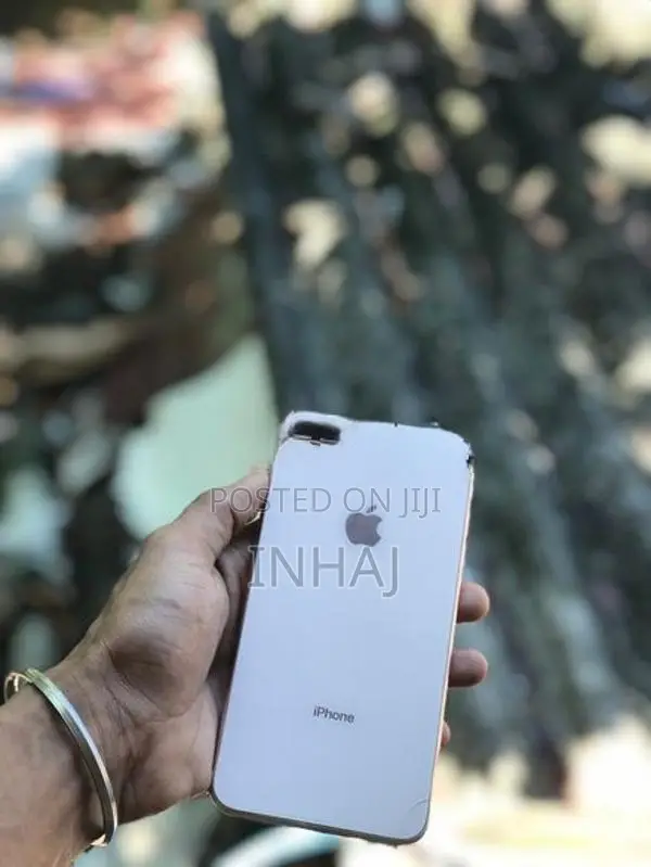 Apple iPhone 8 Plus (Used)