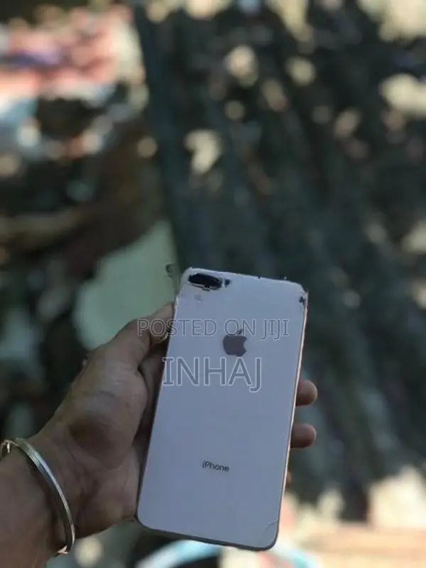 Apple iPhone 8 Plus (Used)