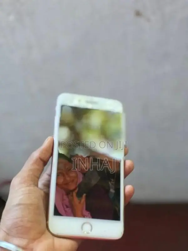 Apple iPhone 8 Plus (Used)