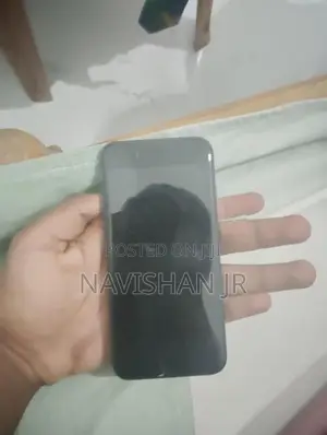 Apple iPhone 8 (Used)