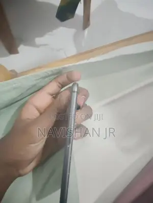 Apple iPhone 8 (Used)