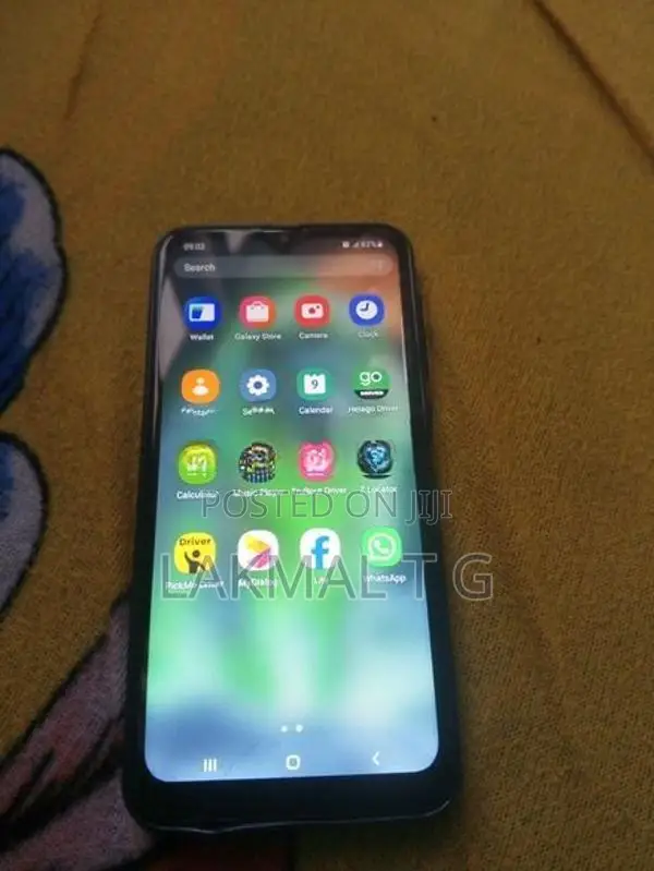 Samsung Galaxy A20 (Used)