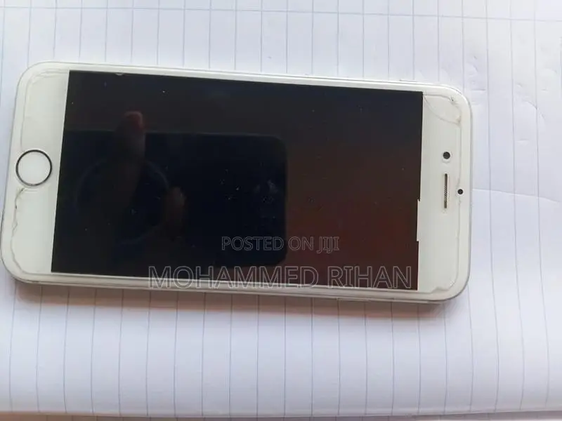 Apple iPhone 6S (Used)