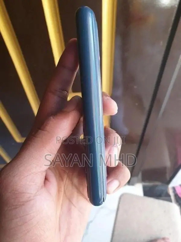 iPro Button Phone (Used)
