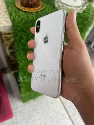Apple iPhone XS 256GB (Used)